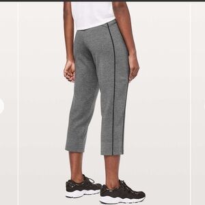 Lululemon Light Strides Crop *23
